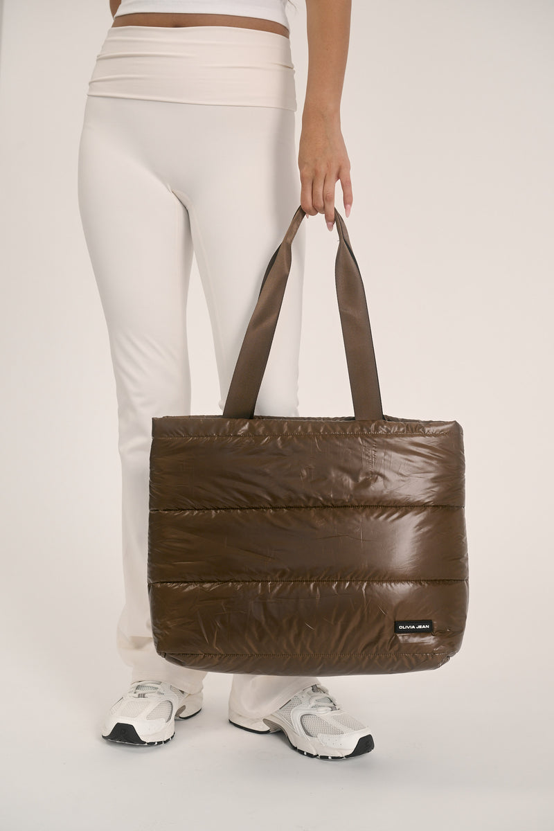 Lightweight & Spacious